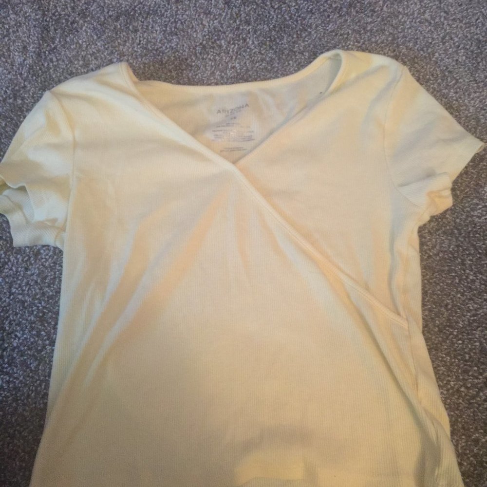 Light yellow top